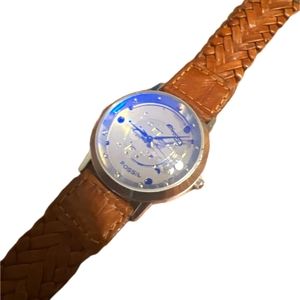 Vintage women's Fossil watch!!